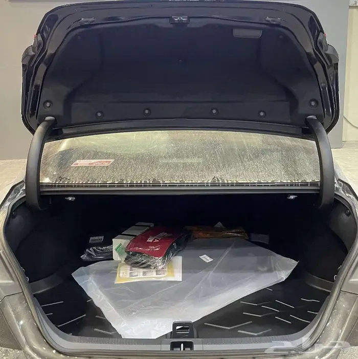 تويوتا كامري استاندر بنزين 2025 10