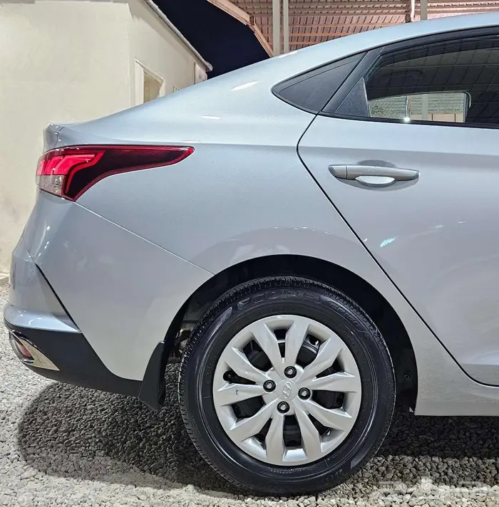 هونداي اكسنت 2022 23