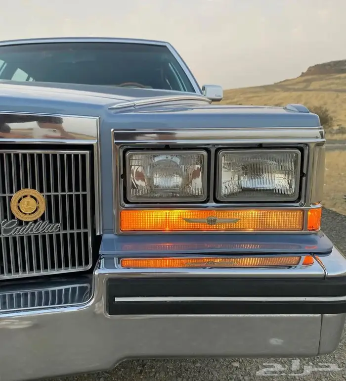 كاديلاك 1984 ( بحالة المصنع وكالة ) 11