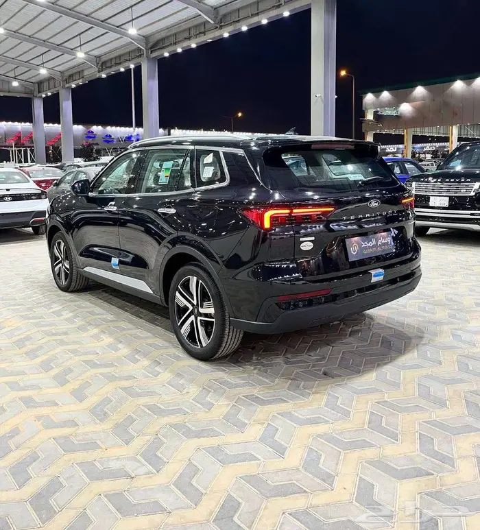 عرض خاص فورد تيريتوري تيتانيوم موديل 2026 بطاقه جمركيه 3