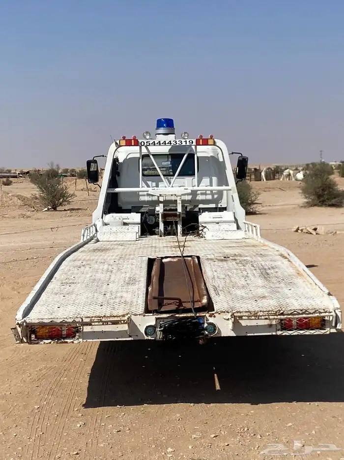 للبيع سطحه دينا سيزو موديل 2002 ديزل 3