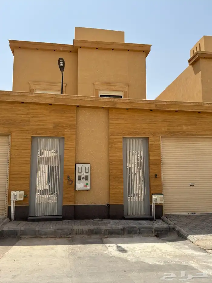 دور علوي للايجار في حي الحزم مخطط العثمان جنب جامع الفواز 0