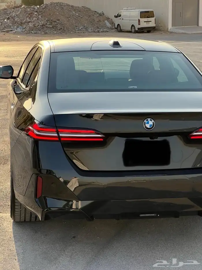 للبيع بي ام الفئة الخامسة 520i سعودي 7