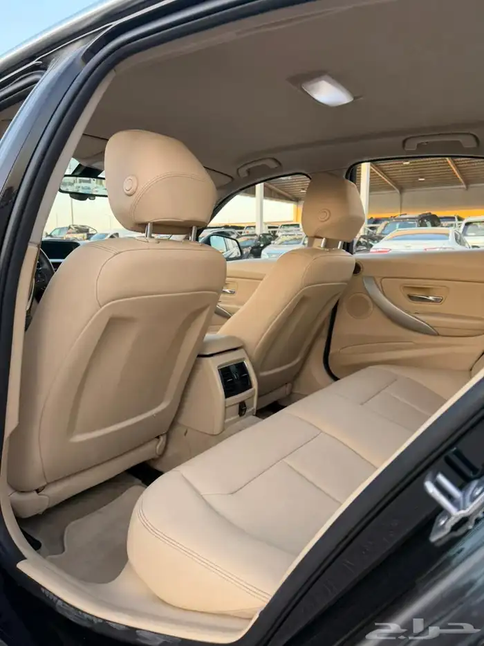 بي ام دبليو 2018. 320 10