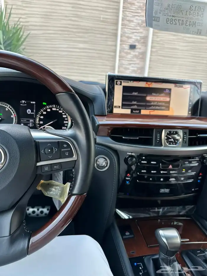 لكزس 2021 سبورت (( عداد 9 الاف فقط مخزن شبه الأصفار )) 47