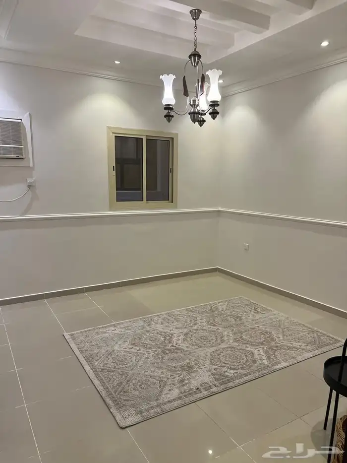 للبيع شقه جده حي السلامه 2 6