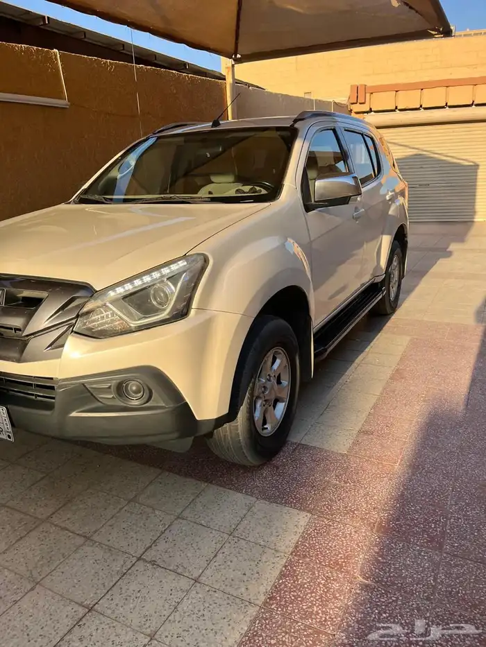 جيب إيسوزو 2021 للبيع 1