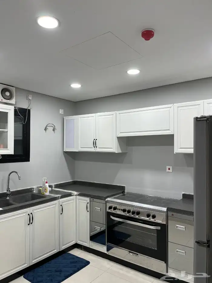 شقة مؤثثة بموقع مميز للبيع 8