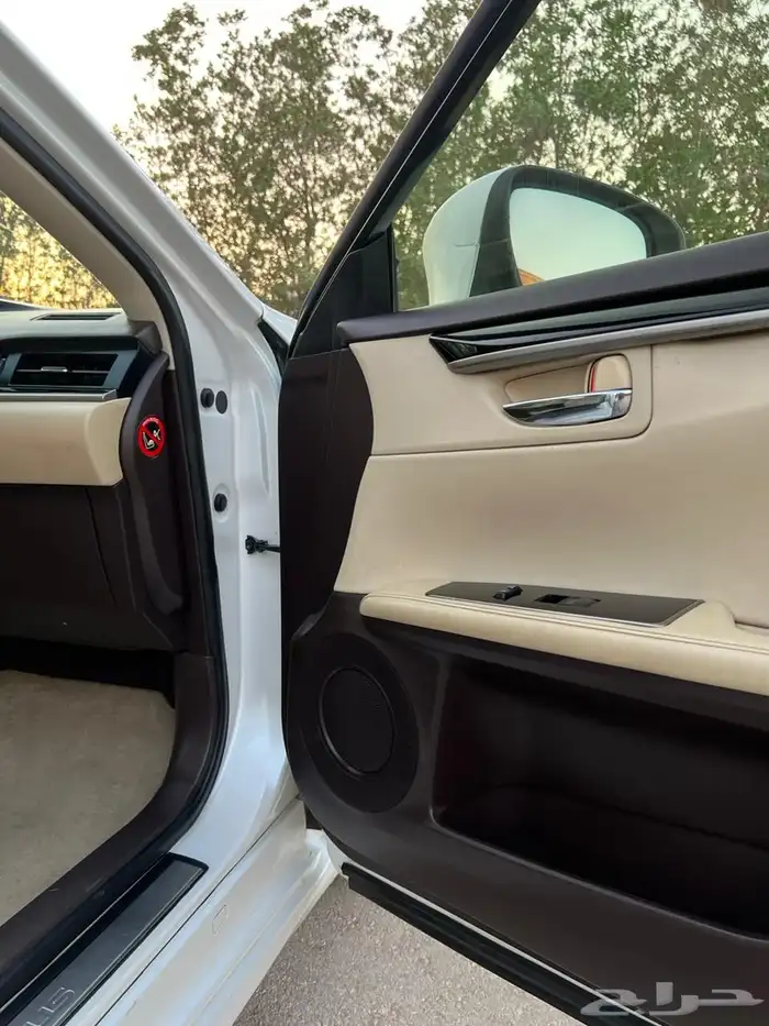 لكزس ES350 2016 (( بحالة ممتازة )) 32