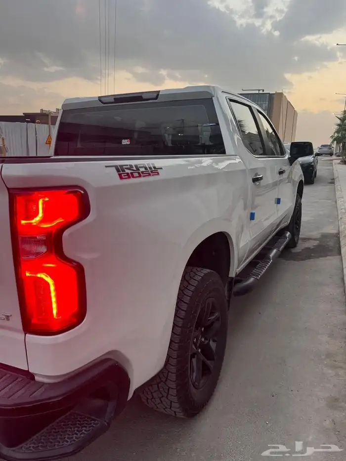 للبيع سلفراد 2019 تريل بوس 8