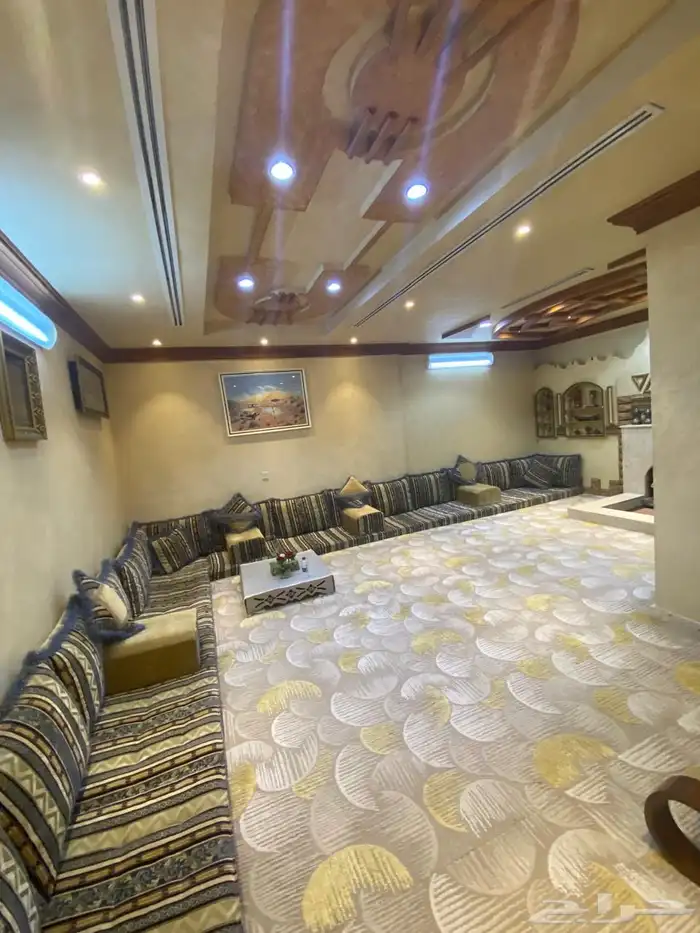 فله للايجار اشبيليا 8