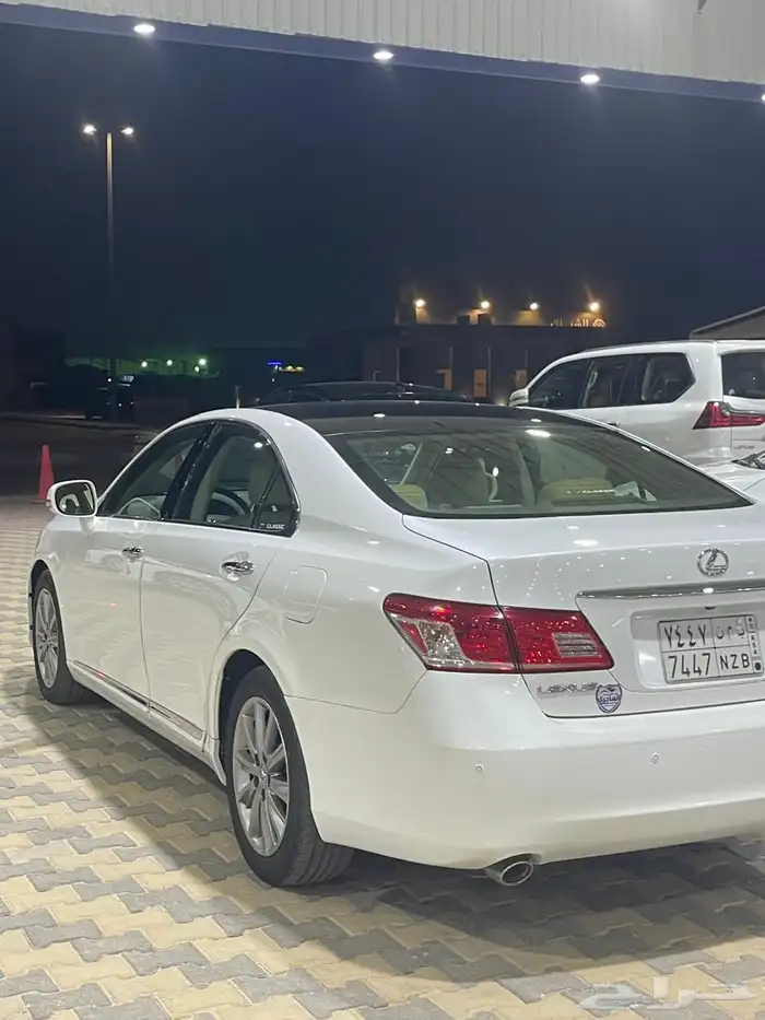 لكزس ES 350 بنزين موديل 2012 4