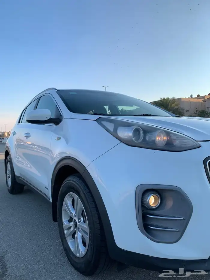 كيا سبورتاج ( بنزين) 2018 دبل 2.4 سعودي 4