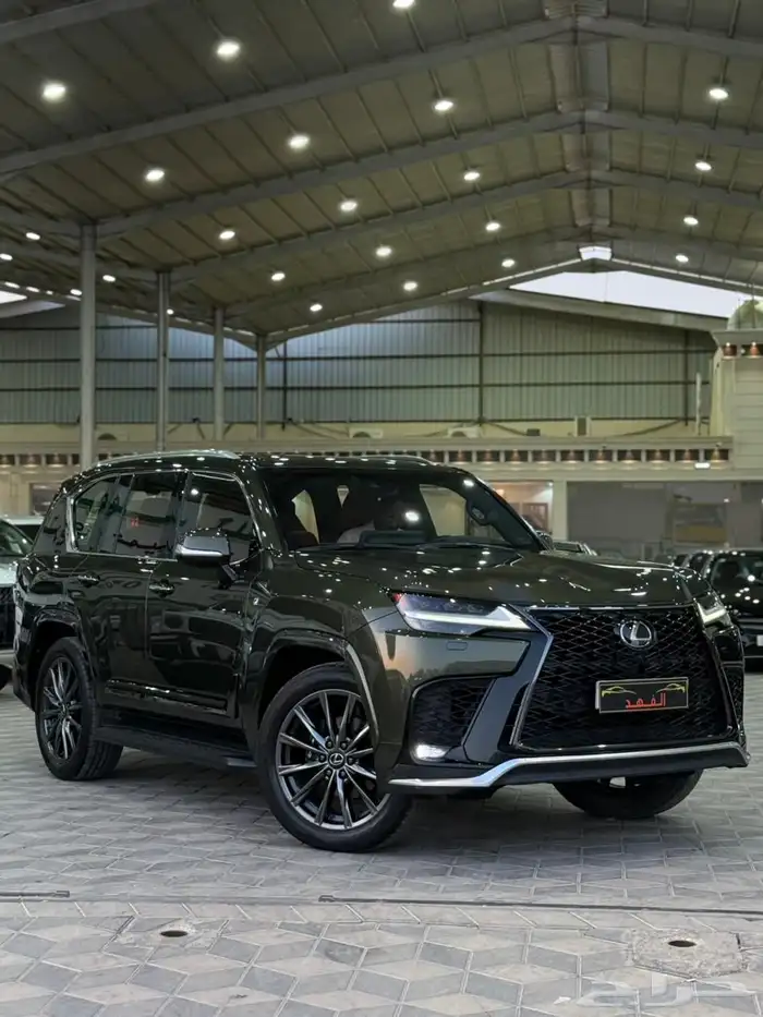 لكزس - 2023 - LX600 - اف اسبورت - فل كامل 0