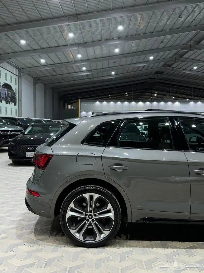 جيب اودي Q5 بلاك ايدشن ساماكو 2023 للبيع 4