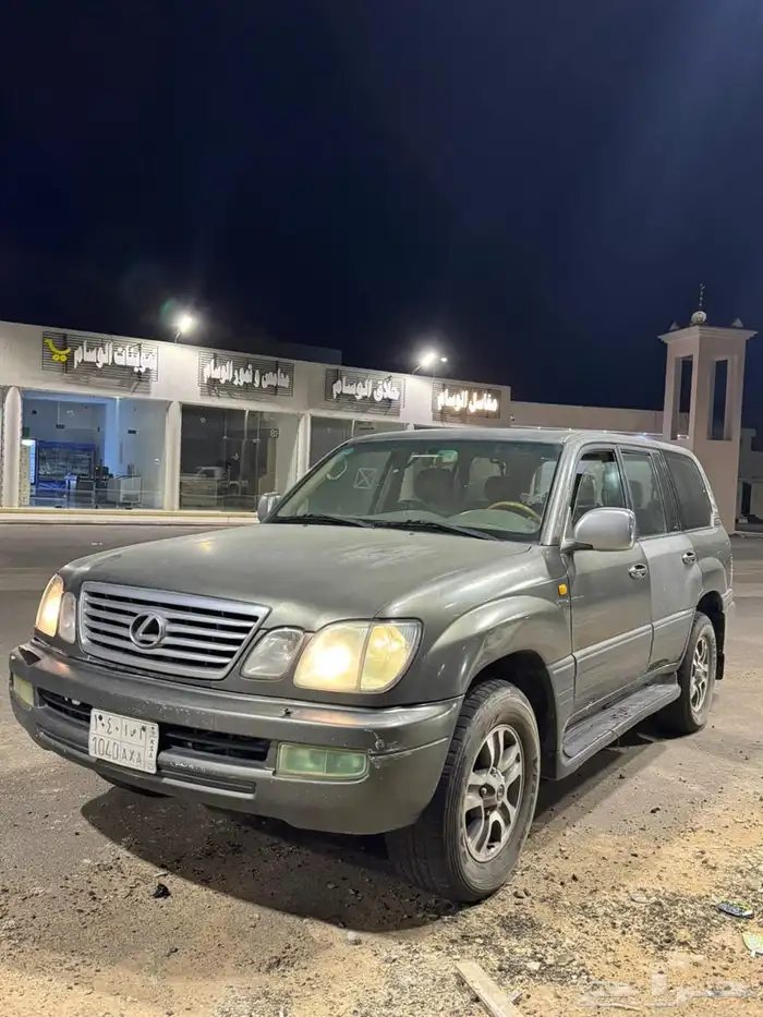 جيب لكززس LX470 موديل 2006 2