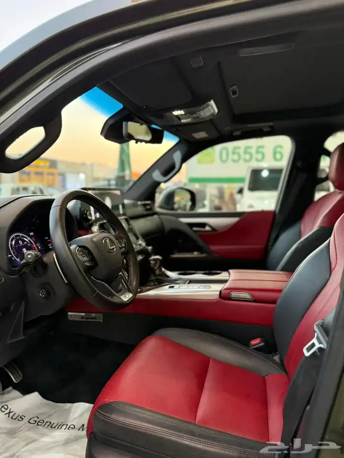 لكزس - 2023 - LX600 - اف اسبورت - فل كامل 16
