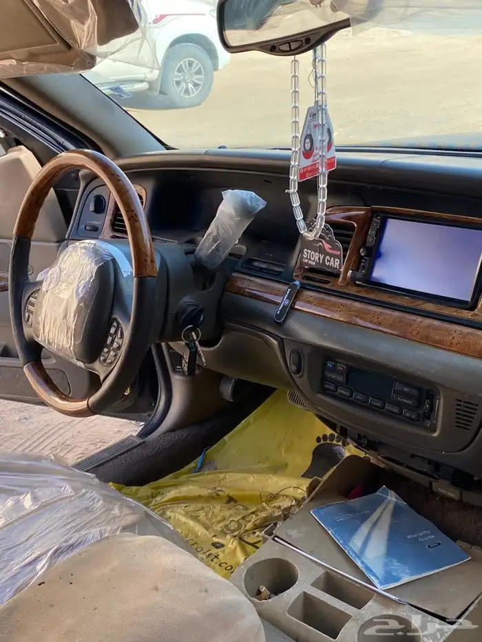 فورد فكتوريا قطع غيار 2003 9