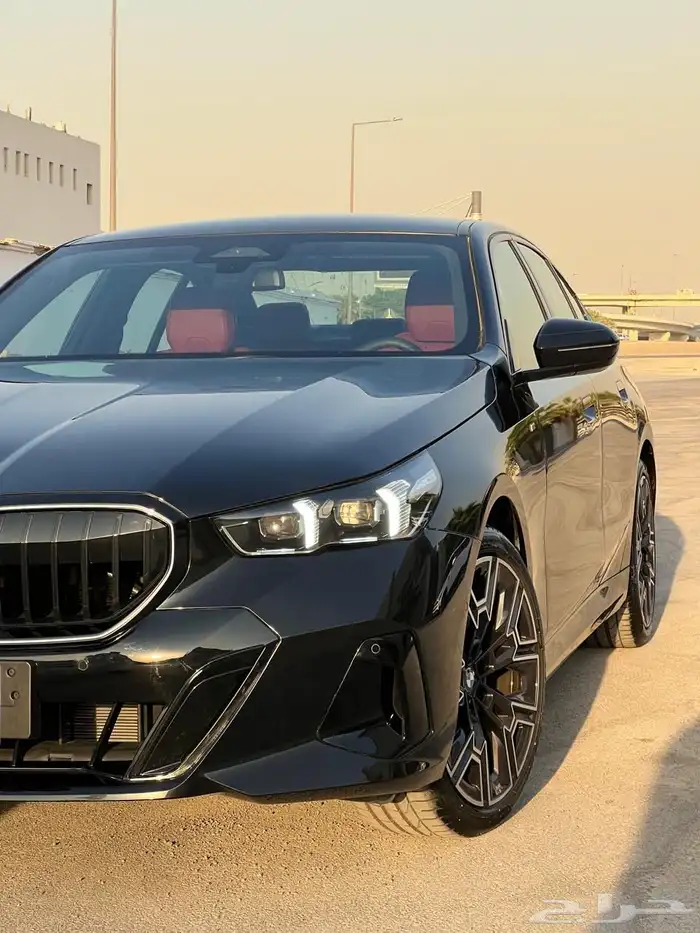 للبيع بي ام الفئة الخامسة 520i سعودي 29