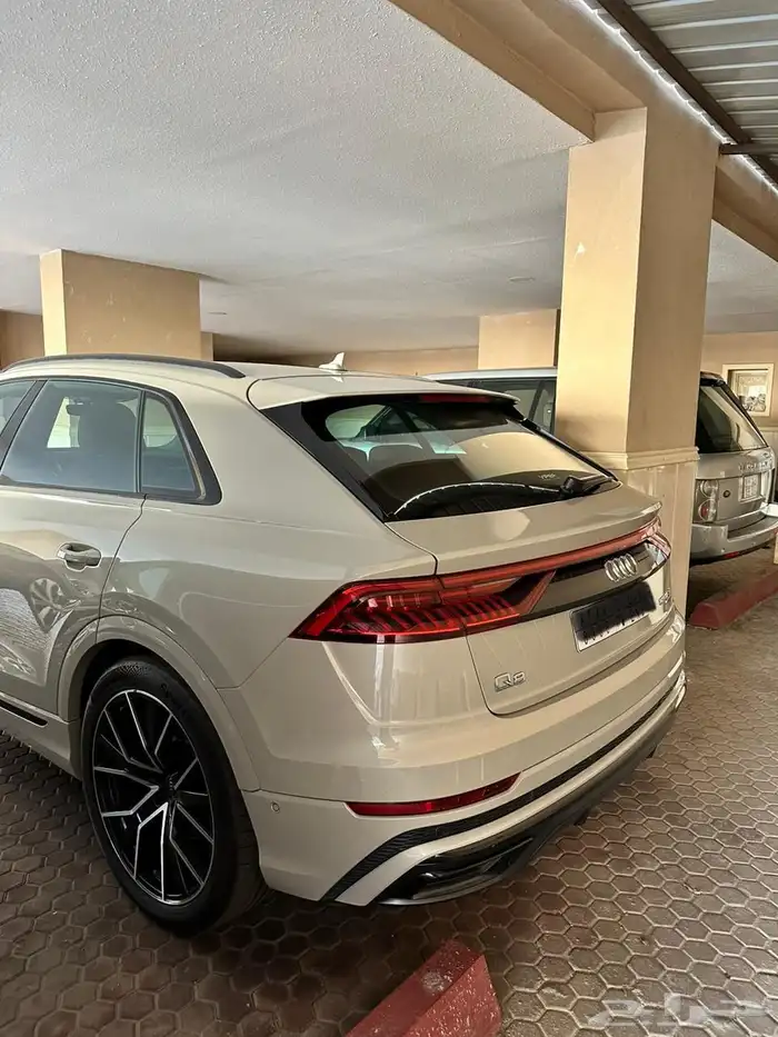 اودي Q8 ممشى قليل تحت الضمان والصيانة 3