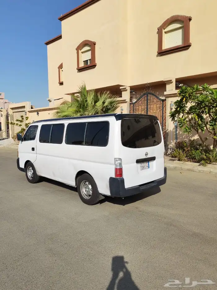 باص نيسان 2007 13