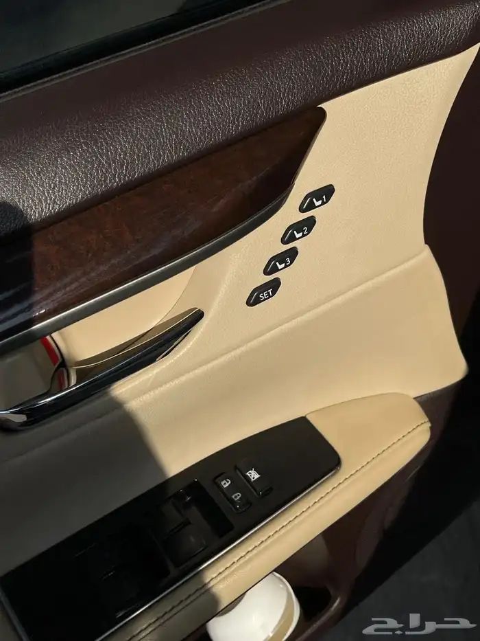 لكزس ES 2016 DD فل كامل 33