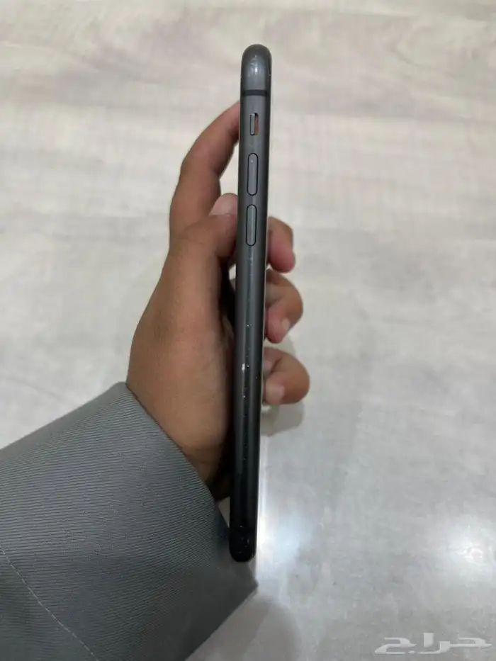 للبيع جوال 11 عادي 0