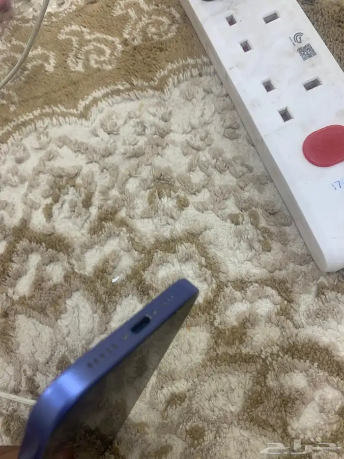 آيفون 16 العادي 3