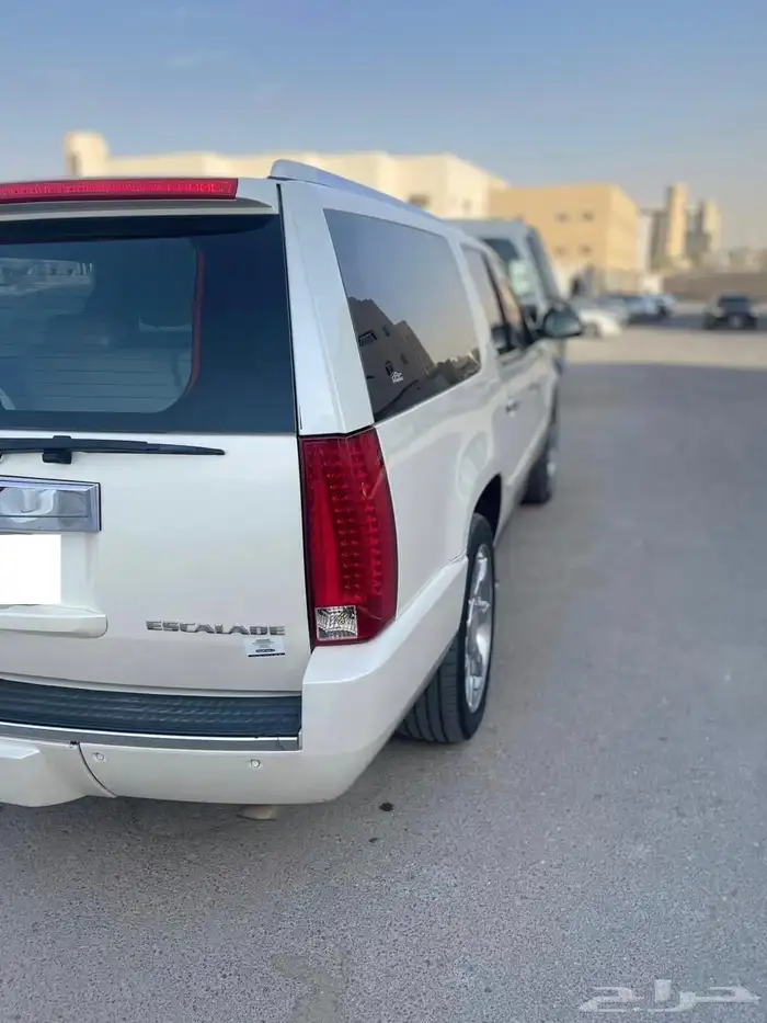 كاديلاك إسكاليد 2009 نظيف للبيع 1