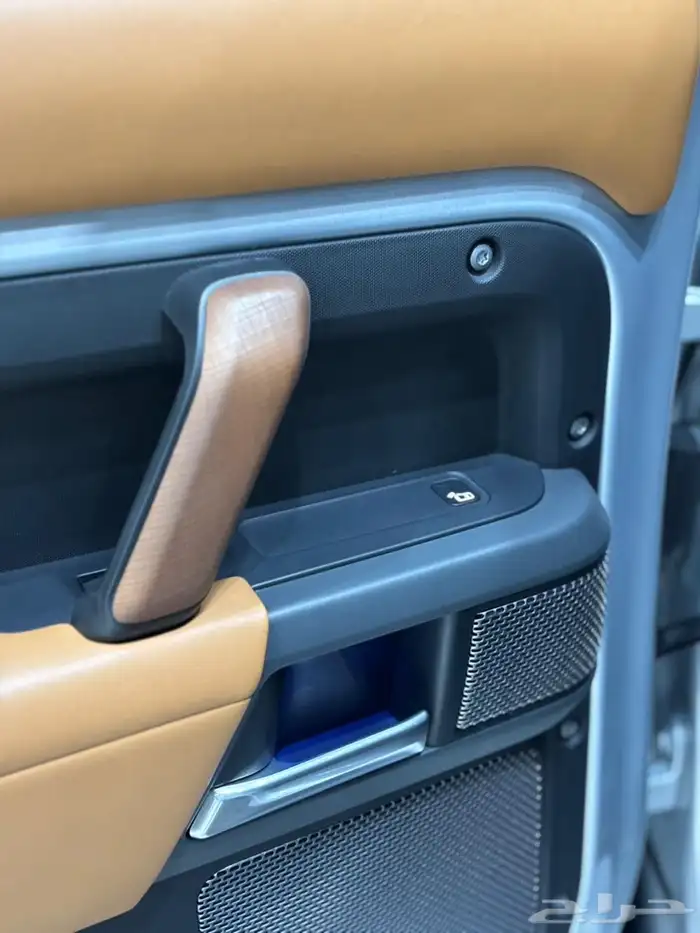 ديفندر أكس 2022 21