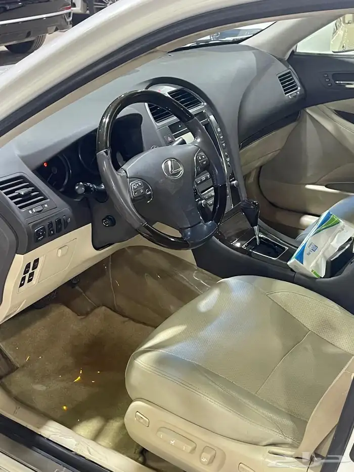 لكزس ES 350 بنزين موديل 2012 7