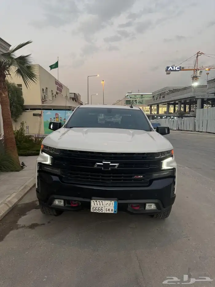 للبيع سلفراد 2019 تريل بوس 0