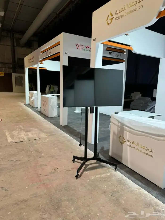 تأجير شاشات 8