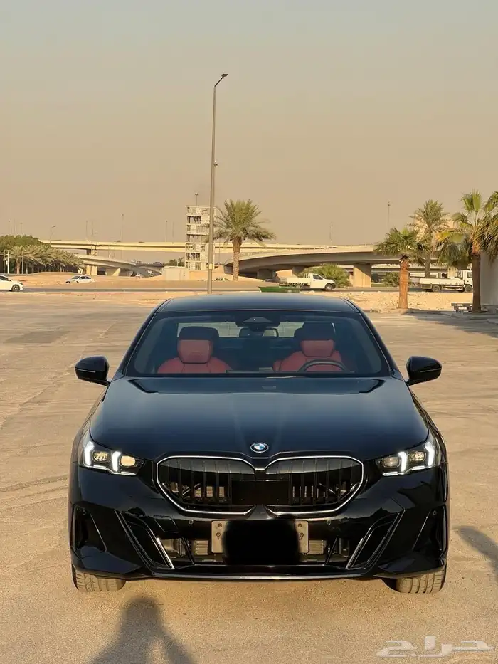 للبيع بي ام الفئة الخامسة 520i سعودي 13