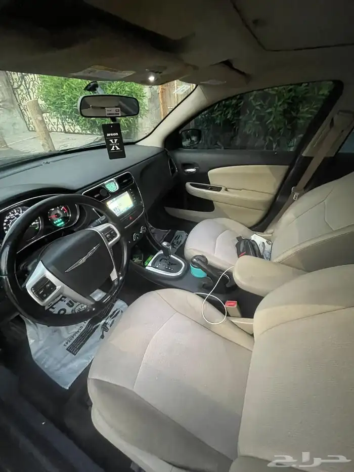 كرايسلر للبيع 2012 C200 9