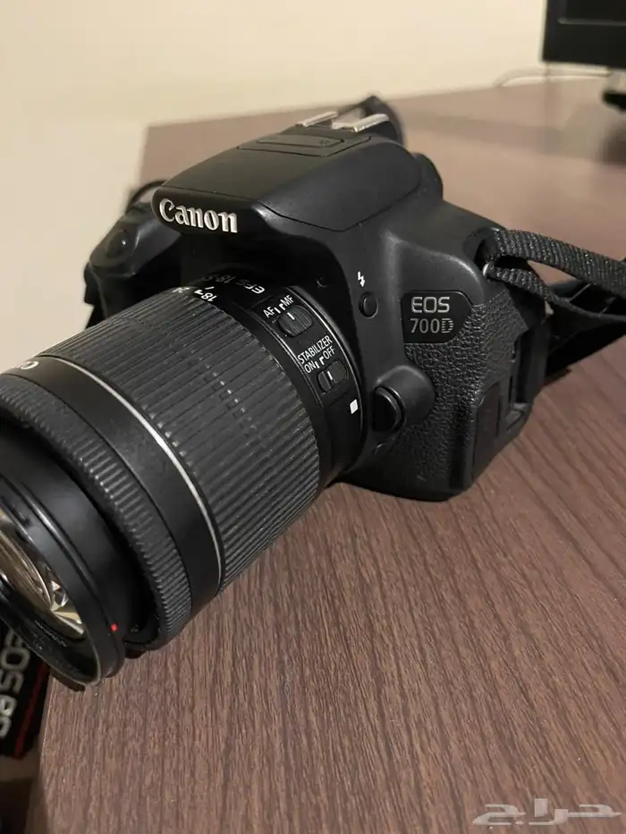 كاميرا كانون D700 وملحقاتها 1