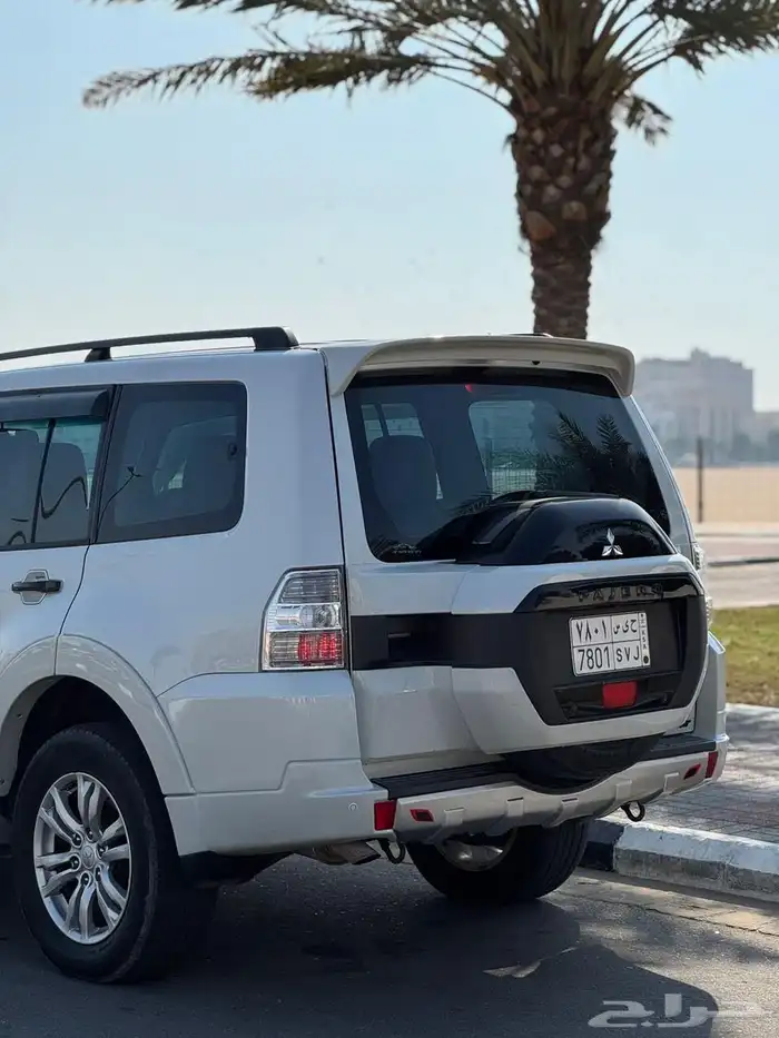 للبيع  ميتسوبيشي باجيرو 2016 4