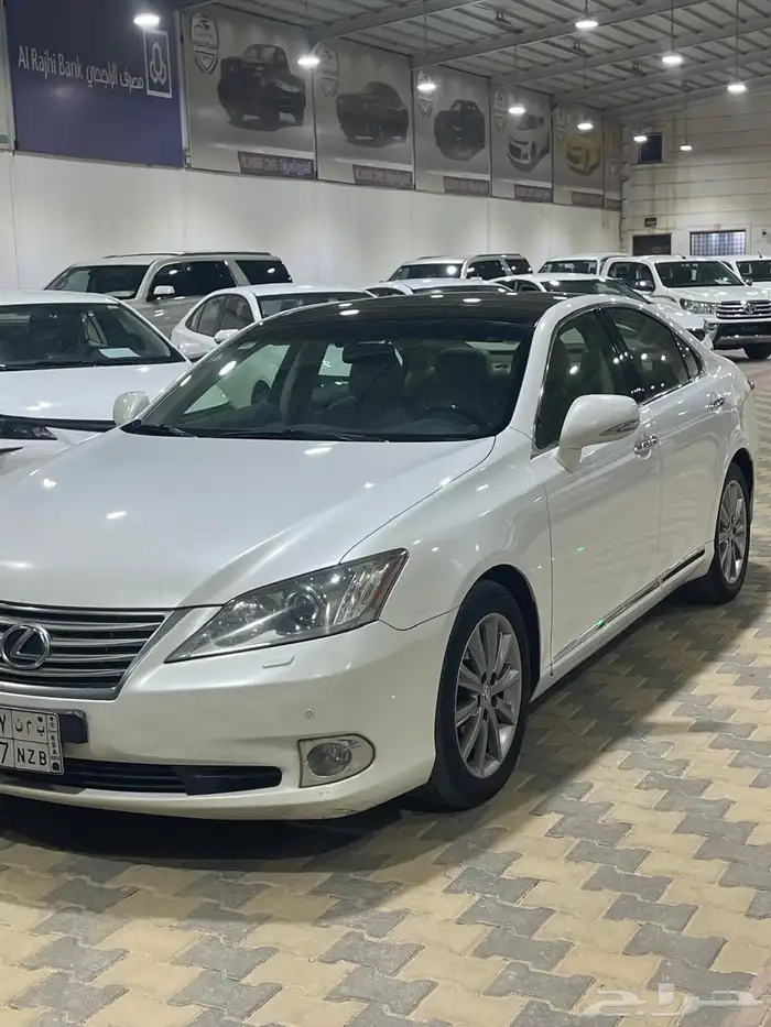 لكزس ES 350 بنزين موديل 2012 1