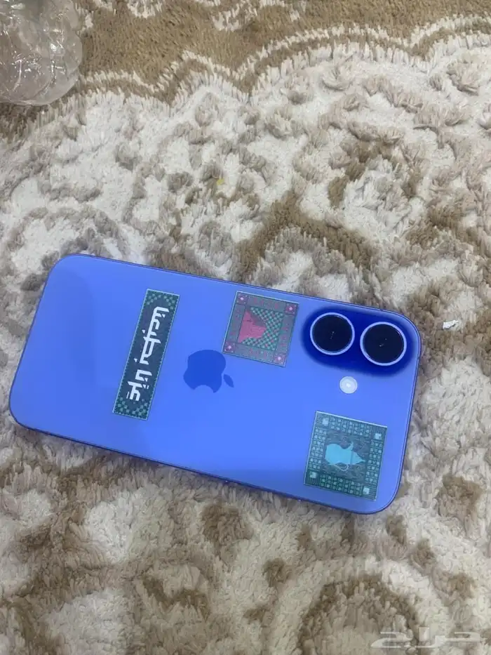 آيفون 16 العادي 6