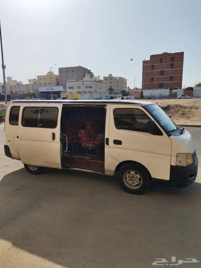 باص نيسان 2007 1