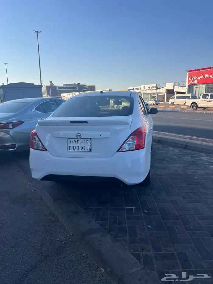 للبيع سيارة صني موديل 2015 2