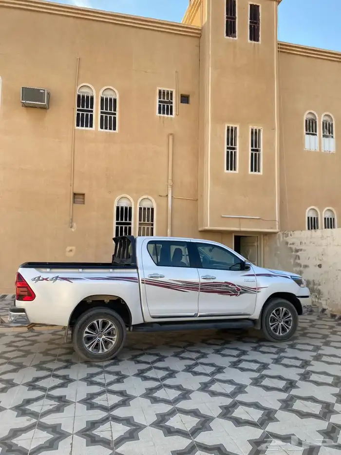 هايلوكس 2024 0