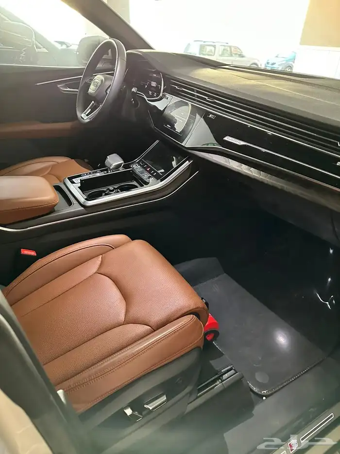 اودي Q8 ممشى قليل تحت الضمان والصيانة 5