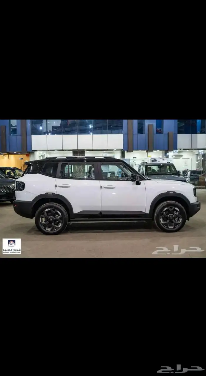 جيتور T1 لاكجري سقف اسود 3