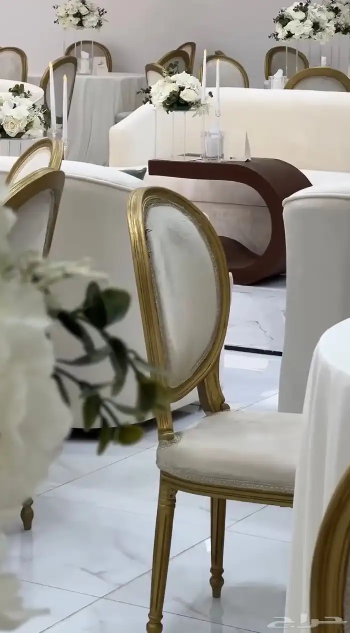 كراسي ديور خشب ذهبي 0