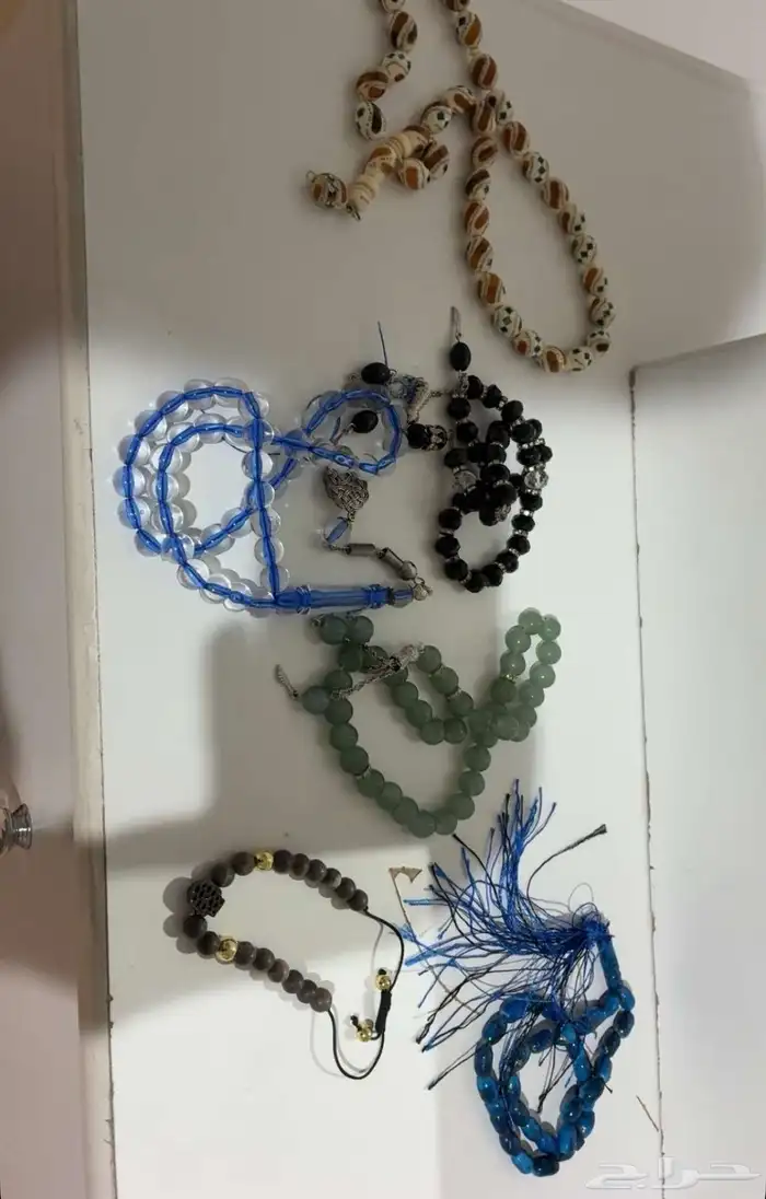 للبيع ميداليات ومسابيح 1