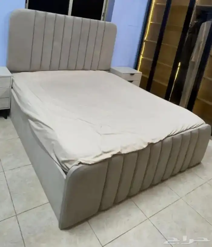 سرير كبير دبل لبيع استعمل تلاته شهور فقط تواصل 0