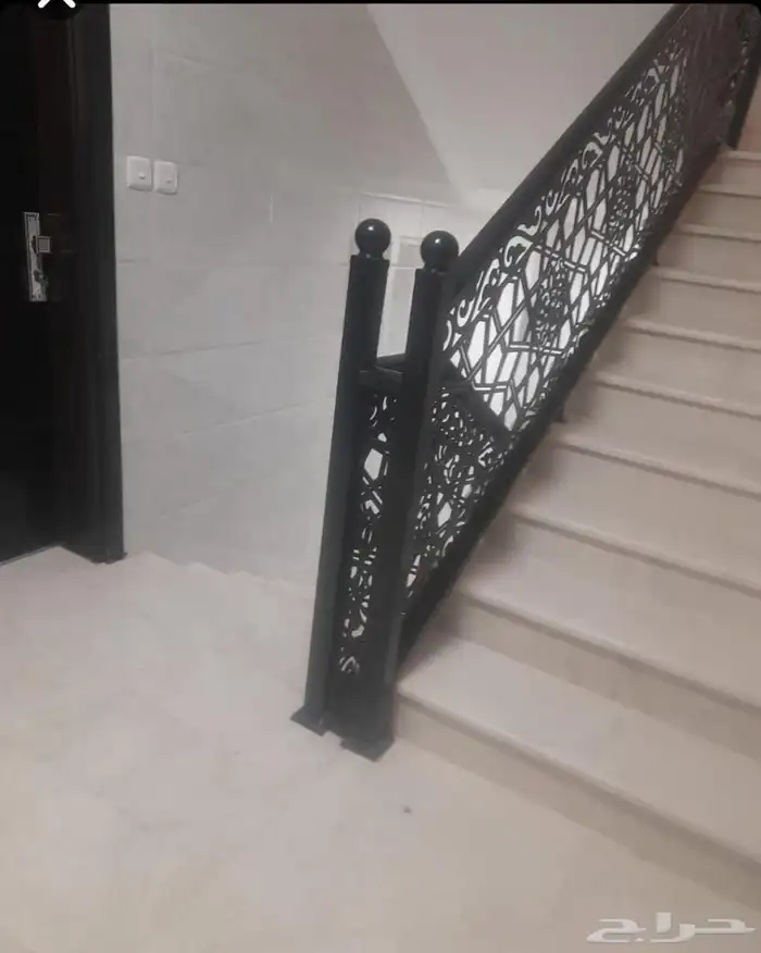 حداد ابوب شبكيك حديد زيجاج سكريت ابوب دكيور حديد 9