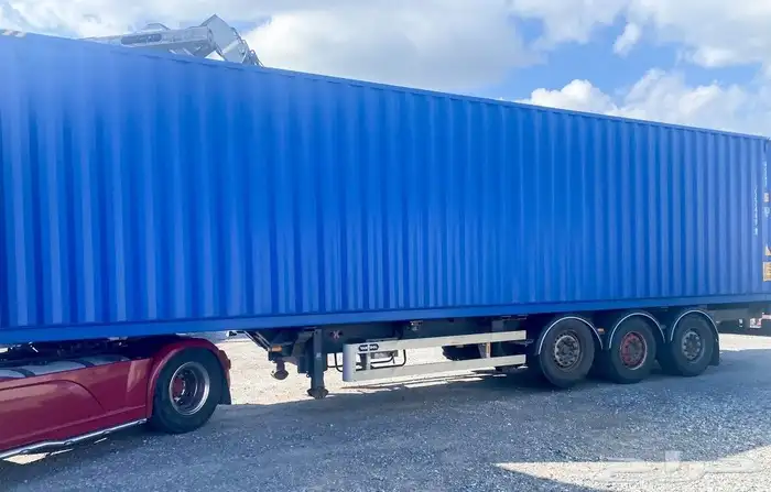 تريلات لنقل والخدمات الوجستيه 4