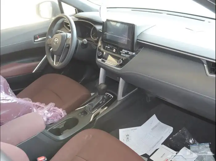 تويوتا كورولا كروس ستاندر 2025 5